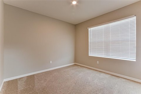 House in Davenport, Florida 4 bedrooms, 171.96 sq.m. № 1902847 - photo 12