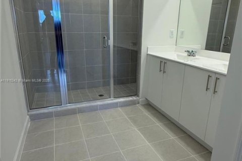 Villa ou maison à louer à Homestead, Floride: 3 chambres, 288 m2 № 1970648 - photo 10