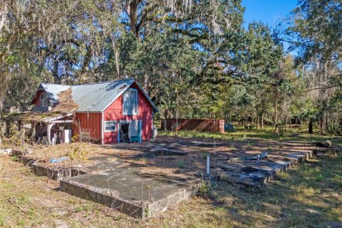 House in Astatula, Florida 2 bedrooms, 125.42 sq.m. № 889014 - photo 17