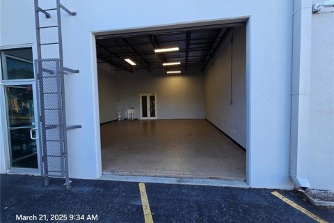 Immobilier commercial à louer à Orlando, Floride: 204.38 m2 № 1822517 - photo 14