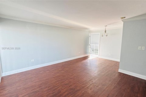 Condominio en Miami, Florida, 2 dormitorios  № 2000463