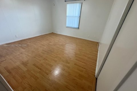 Villa ou maison à vendre à Winter Garden, Floride: 2 chambres № 2051466 - photo 11