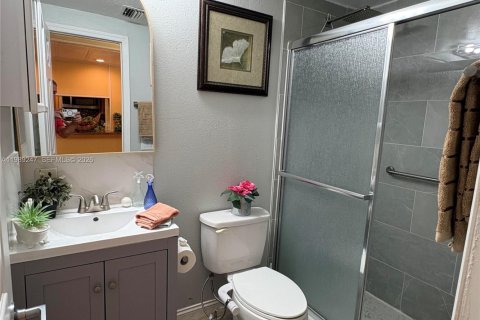 Villa ou maison à vendre à Winter Garden, Floride: 2 chambres № 2051466 - photo 13