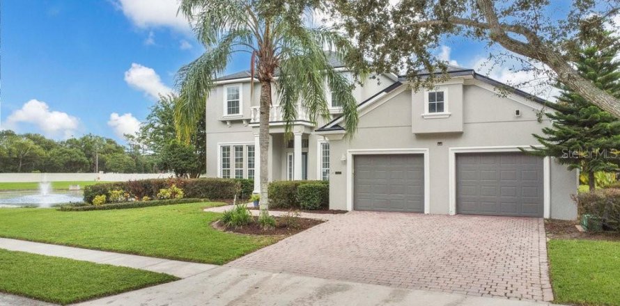 House in Casselberry, Florida 4 bedrooms, 267.84 sq.m. № 1907775