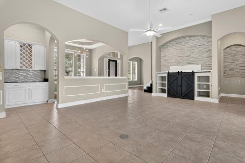 House in Casselberry, Florida 4 bedrooms, 267.84 sq.m. № 1907775 - photo 12