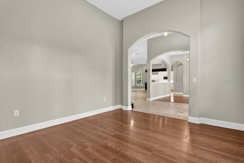 House in Casselberry, Florida 4 bedrooms, 267.84 sq.m. № 1907775 - photo 8