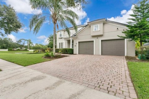 House in Casselberry, Florida 4 bedrooms, 267.84 sq.m. № 1907775 - photo 4