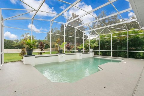 House in Casselberry, Florida 4 bedrooms, 267.84 sq.m. № 1907775 - photo 28