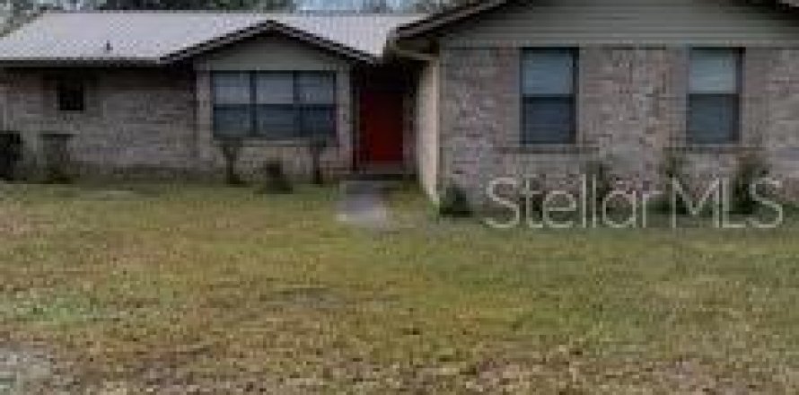 Villa ou maison à Starke, Floride 3 chambres, 129.88 m2 № 2156541
