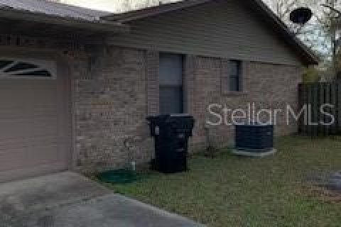 Villa ou maison à louer à Starke, Floride: 3 chambres, 129.88 m2 № 2156541 - photo 2