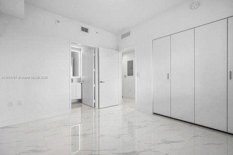 Copropriété à vendre à Miami, Floride: 3 chambres, 152.27 m2 № 1968746 - photo 26