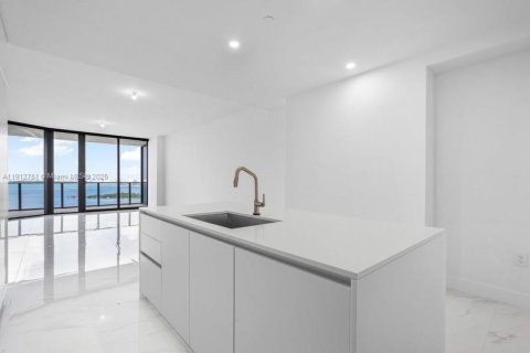 Copropriété à vendre à Miami, Floride: 3 chambres, 152.27 m2 № 1968746 - photo 14