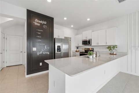 Adosado en venta en San Antonio, Florida, 3 dormitorios, 167.32 m2 № 2130157 - foto 3