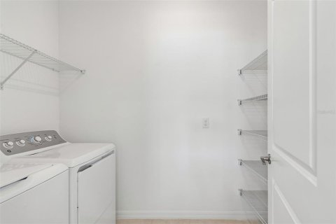 Adosado en venta en San Antonio, Florida, 3 dormitorios, 167.32 m2 № 2130157 - foto 22