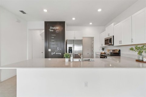 Adosado en venta en San Antonio, Florida, 3 dormitorios, 167.32 m2 № 2130157 - foto 6