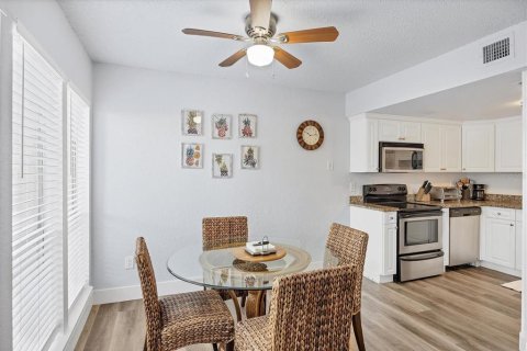 Condominio en venta en Sarasota, Florida, 1 dormitorio, 71.35 m2 № 1631497 - foto 11