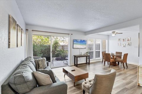 Condominio en venta en Sarasota, Florida, 1 dormitorio, 71.35 m2 № 1631497 - foto 4