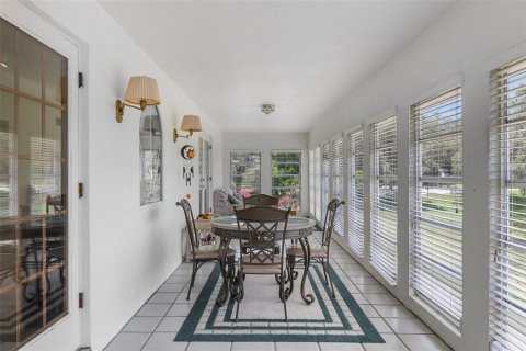 House in Fruitland Park, Florida 3 bedrooms, 235.6 sq.m. № 1844394 - photo 16