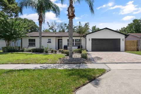 House in Orlando, Florida 3 bedrooms, 142.7 sq.m. № 1883764 - photo 1
