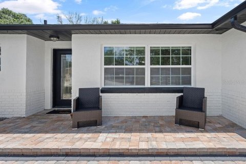 House in Orlando, Florida 3 bedrooms, 142.7 sq.m. № 1883764 - photo 4