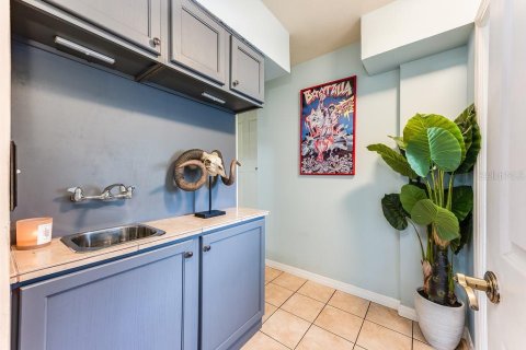 Casa en venta en Orlando, Florida, 4 dormitorios, 242.94 m2 № 1914518 - foto 25