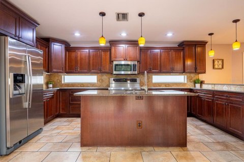 Casa en venta en Orlando, Florida, 4 dormitorios, 242.94 m2 № 1914518 - foto 9