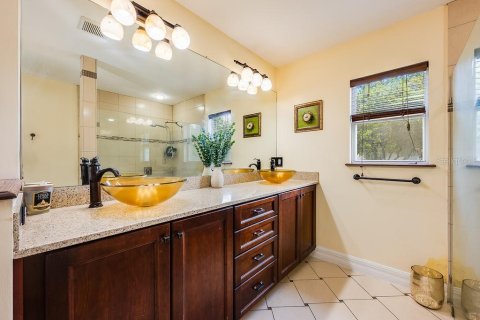 Casa en venta en Orlando, Florida, 4 dormitorios, 242.94 m2 № 1914518 - foto 14