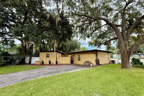 Casa en venta en Orlando, Florida, 4 dormitorios, 242.94 m2 № 1914518 - foto 1