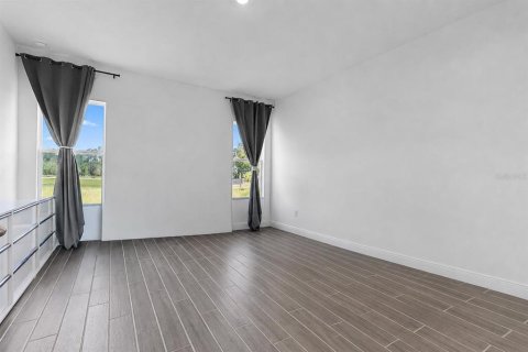 Villa ou maison à louer à Windermere, Floride: 4 chambres, 291.71 m2 № 2318675 - photo 13