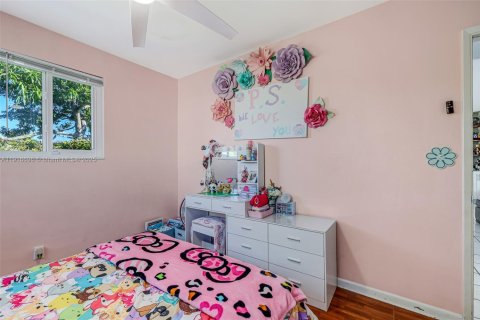 Casa en venta en North Lauderdale, Florida, 4 dormitorios, 120.77 m2 № 1973896 - foto 18