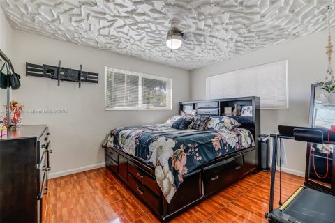 Casa en venta en North Lauderdale, Florida, 4 dormitorios, 120.77 m2 № 1973896 - foto 13