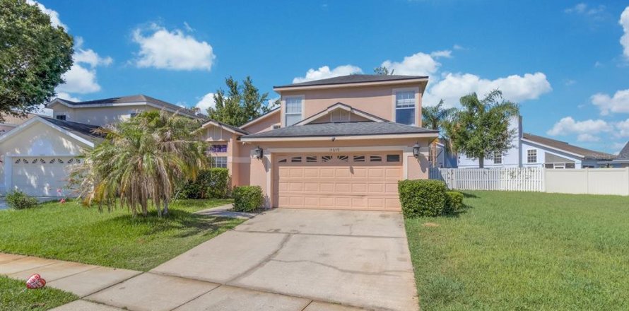 House in Orlando, Florida 4 bedrooms, 173.36 sq.m. № 2150457