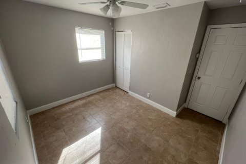 House in Boynton Beach, Florida 3 bedrooms, 69.12 sq.m. № 2146139 - photo 8