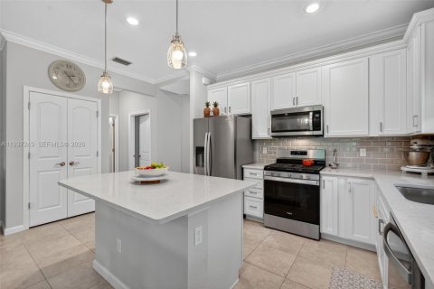 Villa ou maison à vendre à Port St. Lucie, Floride: 2 chambres, 146.69 m2 № 1995127 - photo 9