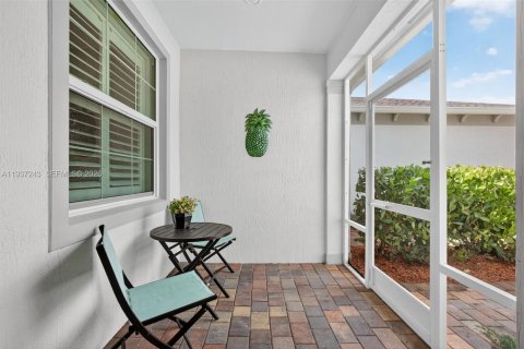 Villa ou maison à vendre à Port St. Lucie, Floride: 2 chambres, 146.69 m2 № 1995127 - photo 5