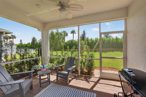 Villa ou maison à vendre à Port St. Lucie, Floride: 2 chambres, 146.69 m2 № 1995127 - photo 16