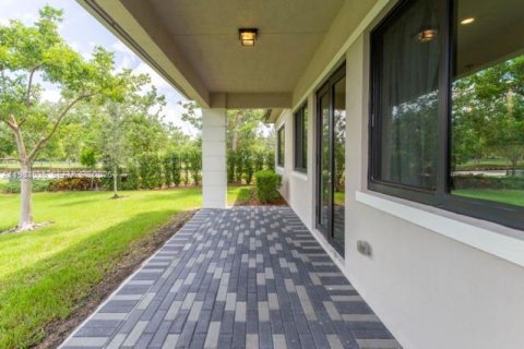 Villa ou maison à vendre à Parkland, Floride: 4 chambres, 220.92 m2 № 2085357 - photo 24