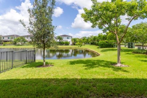 Villa ou maison à vendre à Parkland, Floride: 4 chambres, 220.92 m2 № 2085357 - photo 25