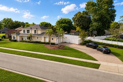 House in Orlando, Florida 4 bedrooms, 253.53 sq.m. № 2393476 - photo 5