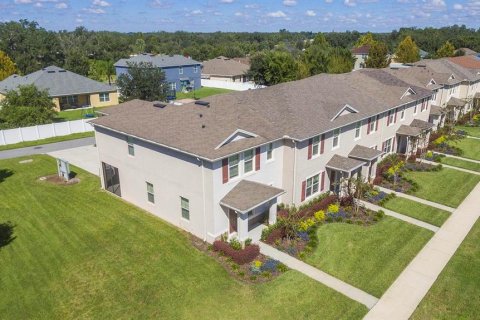 Touwnhouse à vendre à Kissimmee, Floride: 3 chambres, 173.73 m2 № 2419135 - photo 2