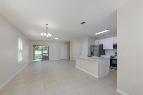 Touwnhouse à vendre à Kissimmee, Floride: 3 chambres, 173.73 m2 № 2419135 - photo 4
