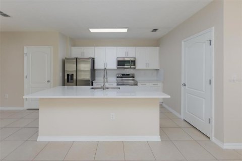 Touwnhouse à vendre à Kissimmee, Floride: 3 chambres, 173.73 m2 № 2419135 - photo 11