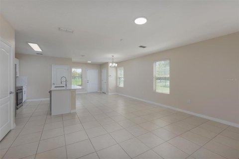 Touwnhouse à vendre à Kissimmee, Floride: 3 chambres, 173.73 m2 № 2419135 - photo 7