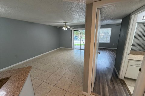 Condominio en alquiler en Orlando, Florida, 2 dormitorios, 80.27 m2 № 2092984 - foto 6