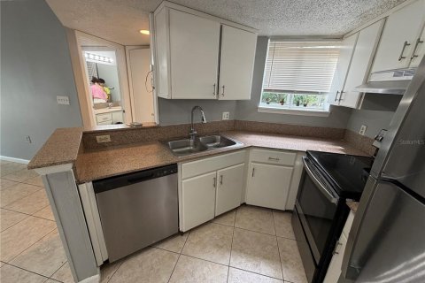 Condominio en Orlando, Florida, 2 dormitorios  № 2092984