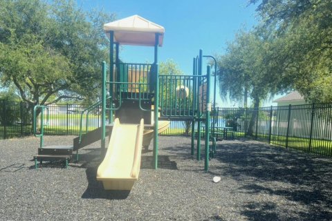 Casa en venta en Riverview, Florida, 4 dormitorios, 124.58 m2 № 2387690 - foto 4