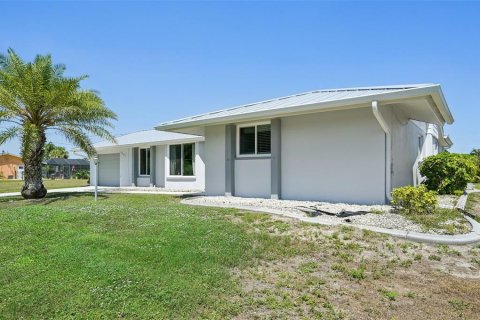Casa en venta en Port Charlotte, Florida, 3 dormitorios, 152.55 m2 № 1628644 - foto 5