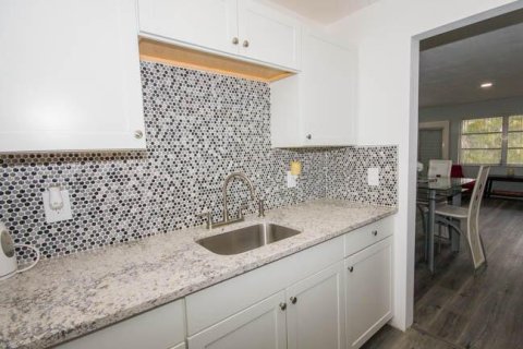 Condominio en alquiler en Royal Palm Beach, Florida, 1 dormitorio, 60.2 m2 № 2077461 - foto 4