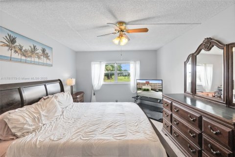 Condo in Margate, Florida, 1 bedroom  № 1730748 - photo 16