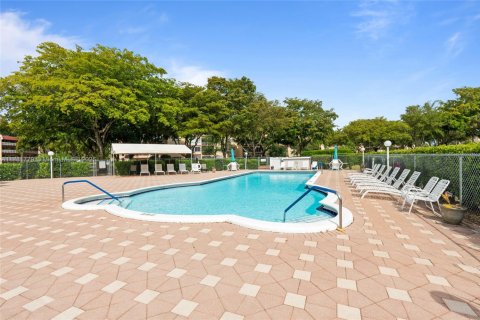 Condo in Margate, Florida, 1 bedroom  № 1730748 - photo 28